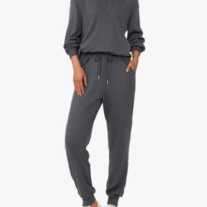 Amazon Gray Track Pants & Joggers